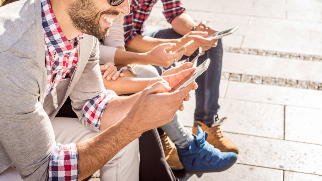 Optimización para Dispositivos Móviles: La Clave para Conquistar a los Usuarios en Movimiento
